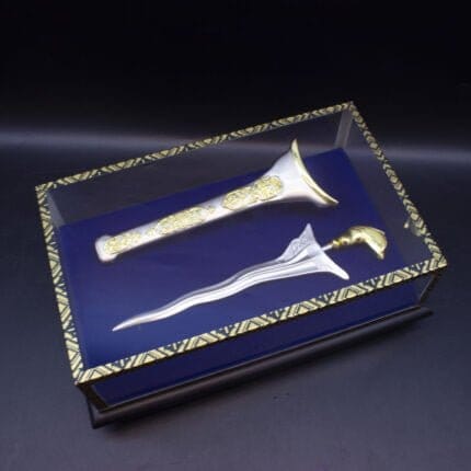 Acrylic Box & Keris