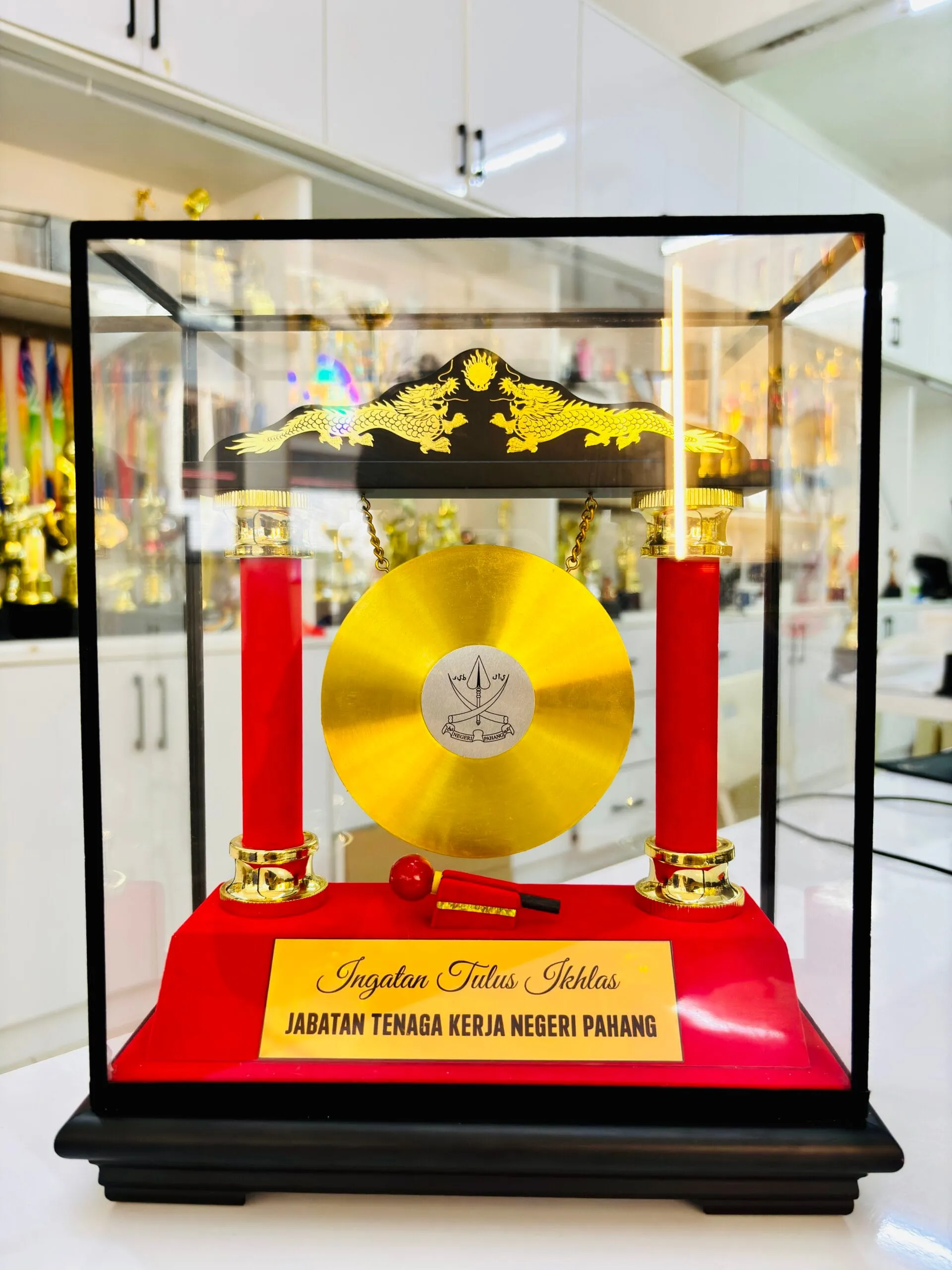 IMG_0646-scaled.webp Acrylic Box & Gong - acrylic trophy, piala acrylic and plak acrylic GT-i Design Malaysia