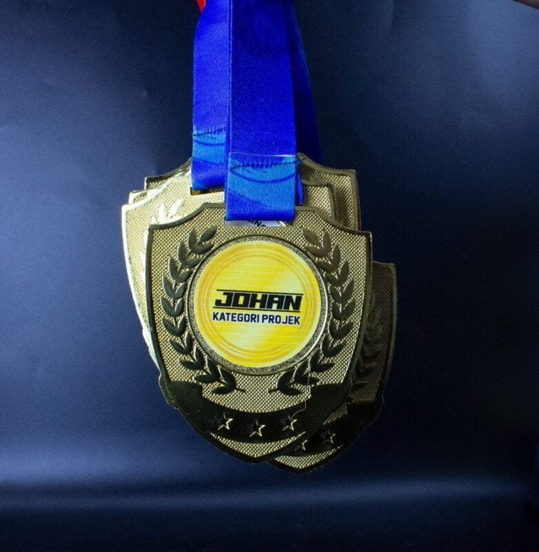 msg-1001994515282-698