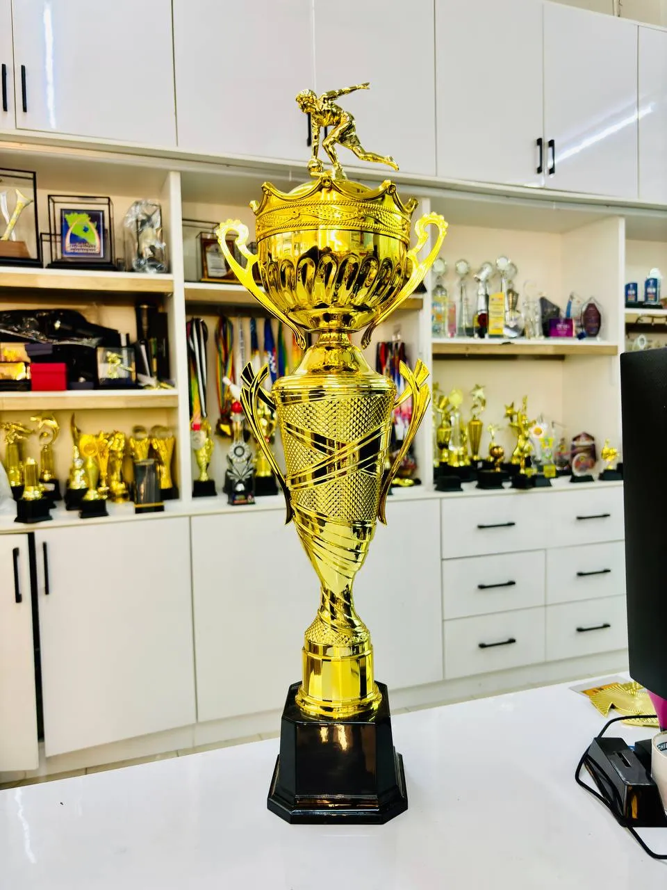 6057730537407234362.webp FEMALE BOWLER L2RC02 - bowling trophy and piala boling GT-i Design Malaysia