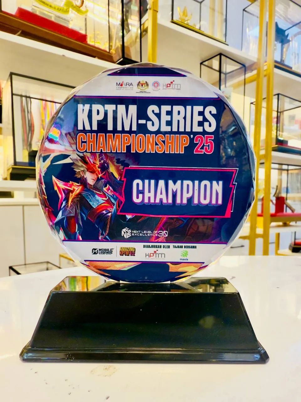 6179383244093506778.webp Round Acrylic Plaque In 3 size - acrylic trophy, piala acrylic and plak acrylic GT-i Design Malaysia