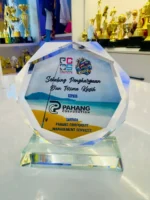 Budget Crystal Plaque 3 (With Box) - custom plaque, plak and crystal award GT-i Design Malaysia