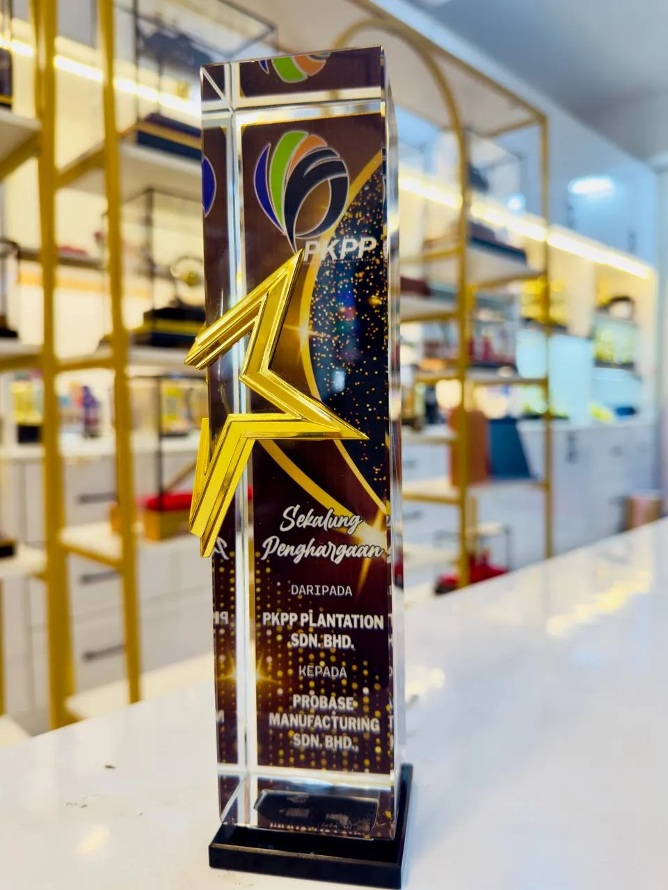 6323435094286648489.webp Exclusive Crystal Plaque 12 (With Box) - custom plaque by GT-i Design Malaysia
