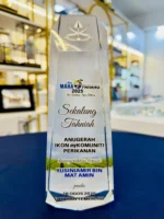 Exclusive Crystal Plaque 13 (With Box) - custom plaque by GT-i Design Malaysia