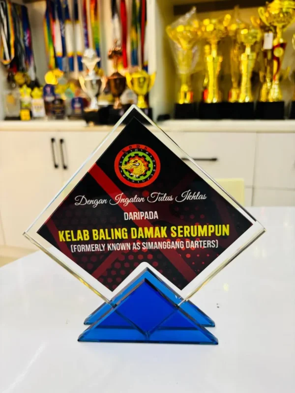 Exclusive laser engraved crystal plaque with box Malaysia