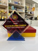Exclusive Crystal Plaque 1 (With Box) - custom plaque, plak and crystal award GT-i Design Malaysia