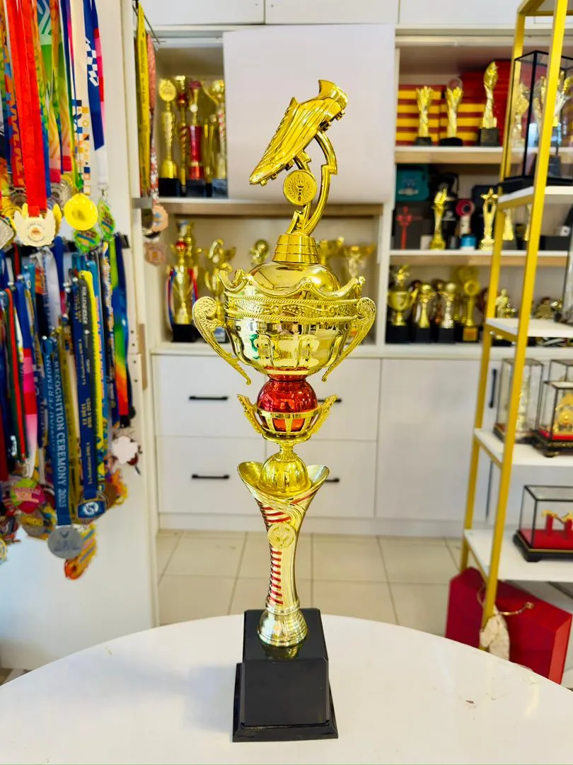 WhatsApp-Image-2025-10-08-at-9.40.06-PM-1.webp GOLDEN BOOT L2RC04 CROWN - football, futsal and bola sepak trophy GT-i Design Malaysia