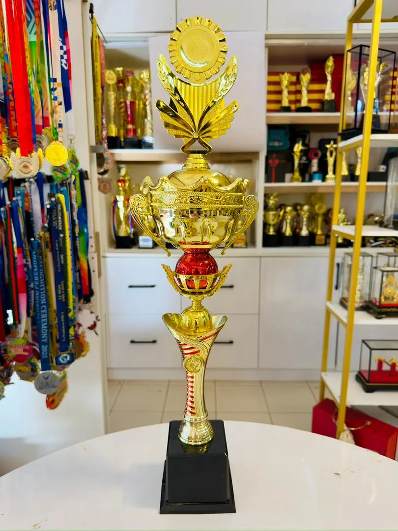 WhatsApp-Image-2025-10-08-at-9.40.07-PM-2.webp AWARD 35 L2RC04 CROWN - custom trophy, piala and trofi GT-i Design Malaysia