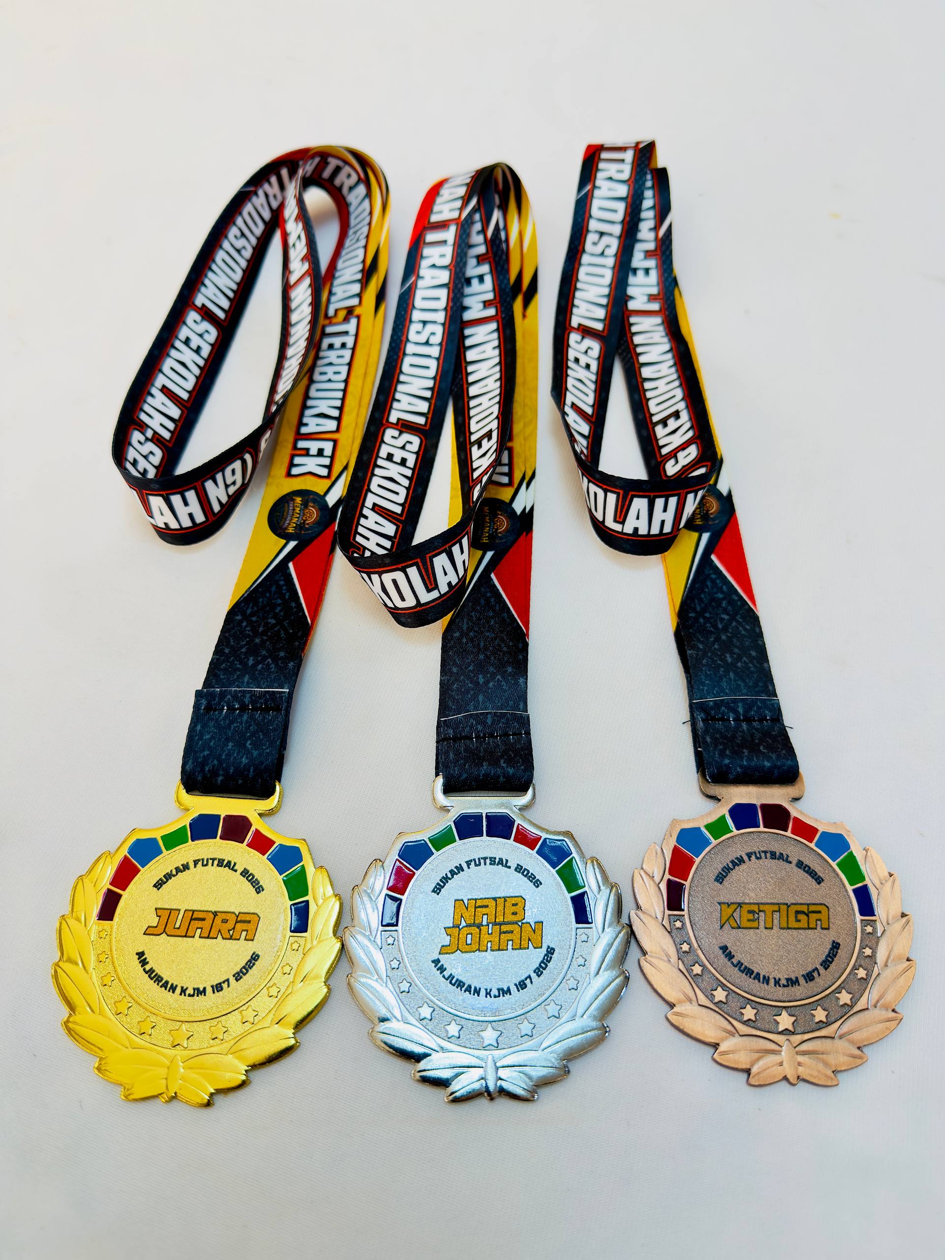 Medal Metal T Full Custom Lanyard – custom laurel medals Gold silver and bronze laurel-wreath metal medals with circular centres and custom double-sided printed lanyards