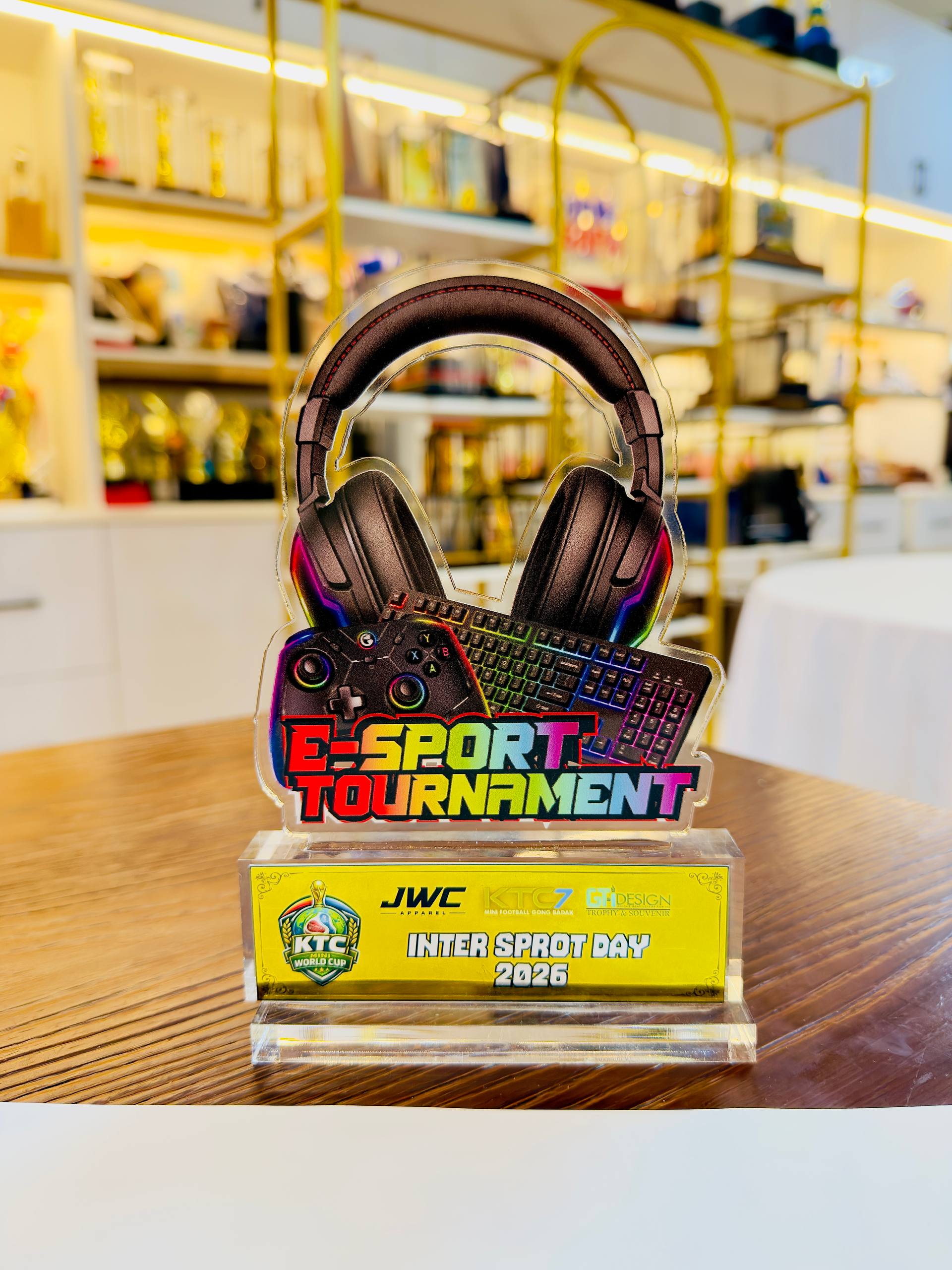 E- Sports Acrylic Plaque Ready Stock Plate – main product Ready stock E-sports acrylic plaque with headphones, gaming controller, keyboard and custom bottom plate