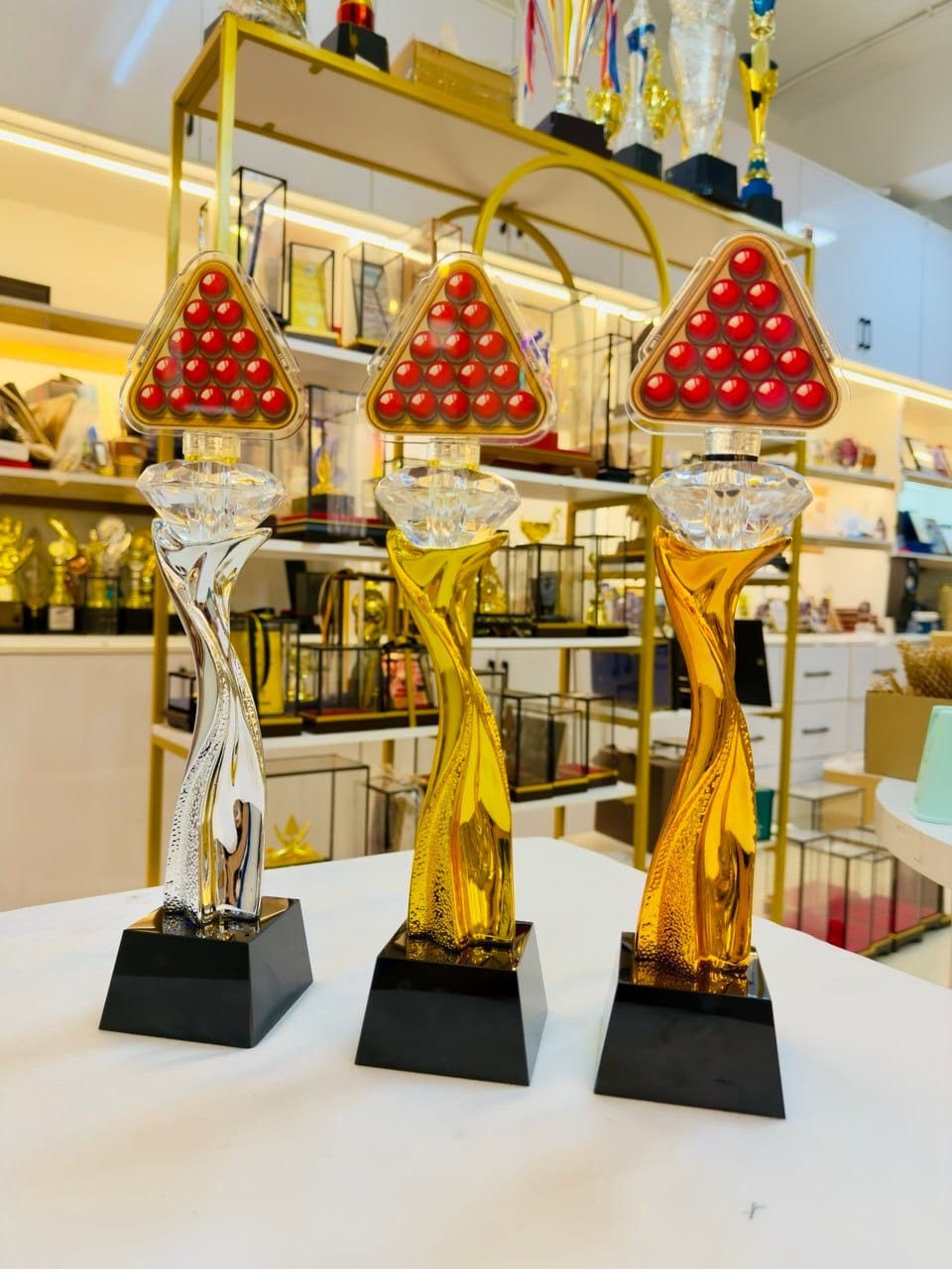exclusive resin trophy 2 (3 color) – snooker trophy Gold silver and bronze resin snooker trophies with replaceable triangular acrylic tops and black crystal bases