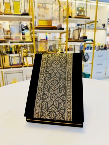 Black velvet Songket plaque box